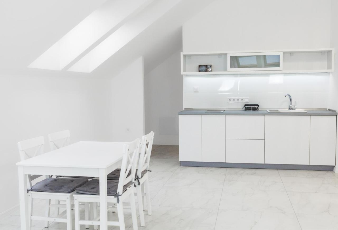 Corso Lux Apartman Gyula Exterior photo